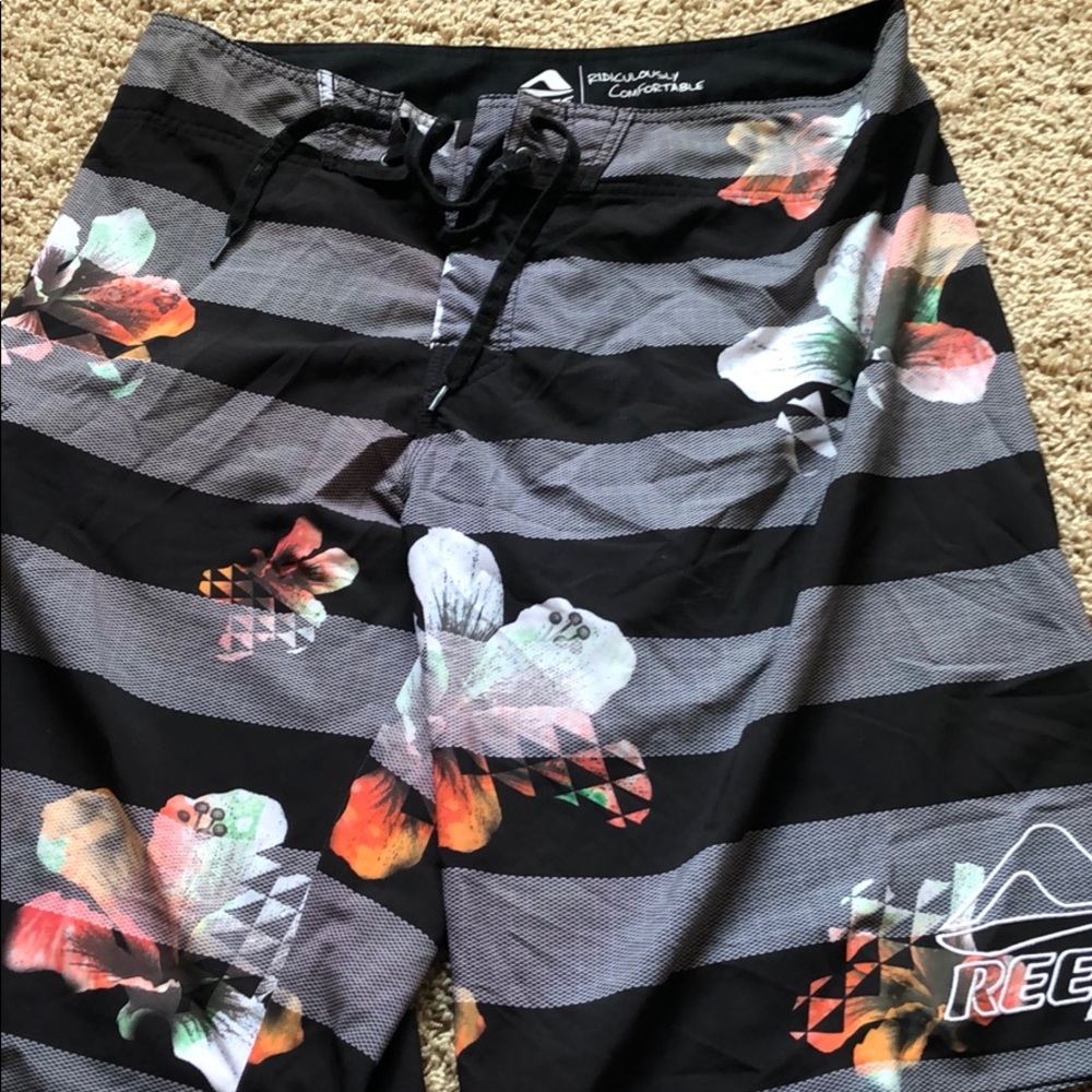 11” REEF boardshorts size 36